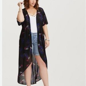 Torrid Black Floral Lightweight Mesh Short Sleeve Open Front Long Kimono Sz 3/4
